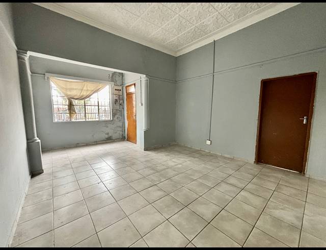 3 BEDROOM HOUSE FOR SALE IN FOREST HILL